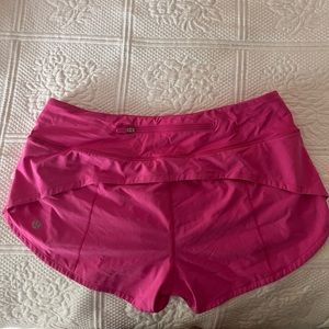 Lululemon 2.5” speed up shorts